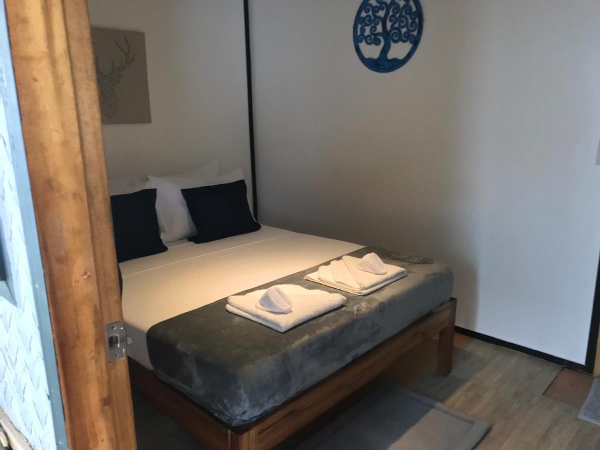 ホテル Keira Backpackers エルニド エクステリア 写真