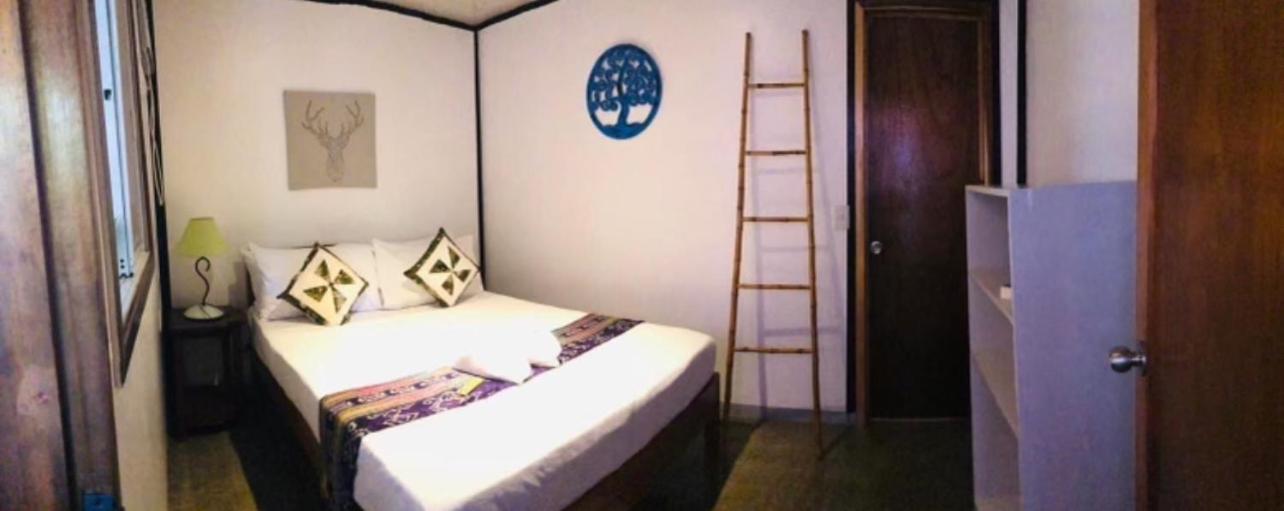 ホテル Keira Backpackers エルニド エクステリア 写真